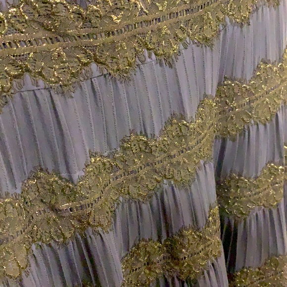 Carmen Marc Valvo Size 6 Black Lace and Navy Pleated Silk Cocktail Dress - Picture 7 of 16